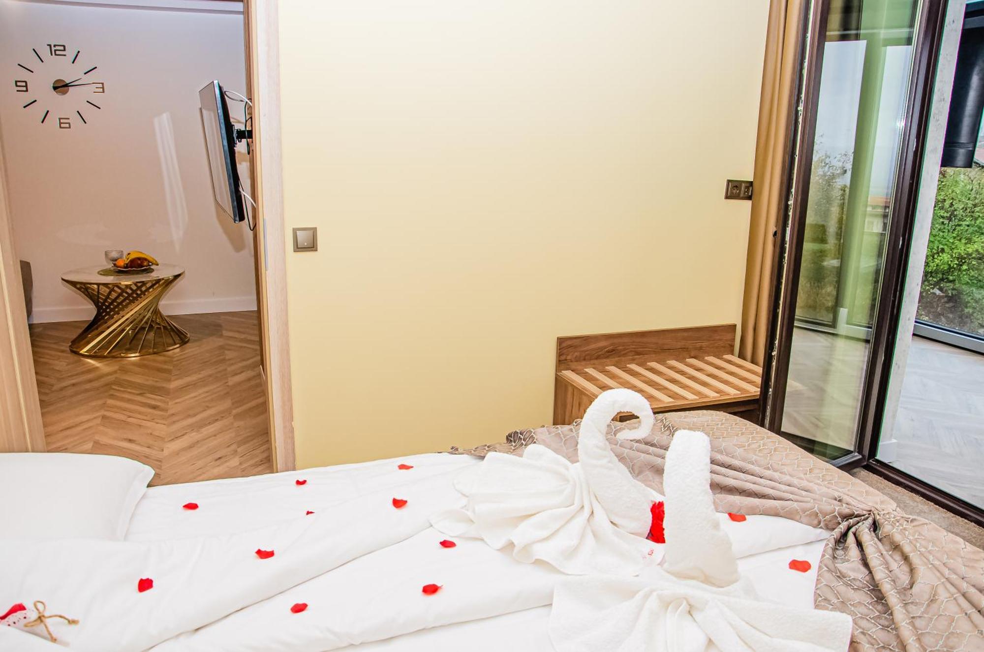Sveti Nikola Family Hotel ساباريفا بانيا المظهر الخارجي الصورة