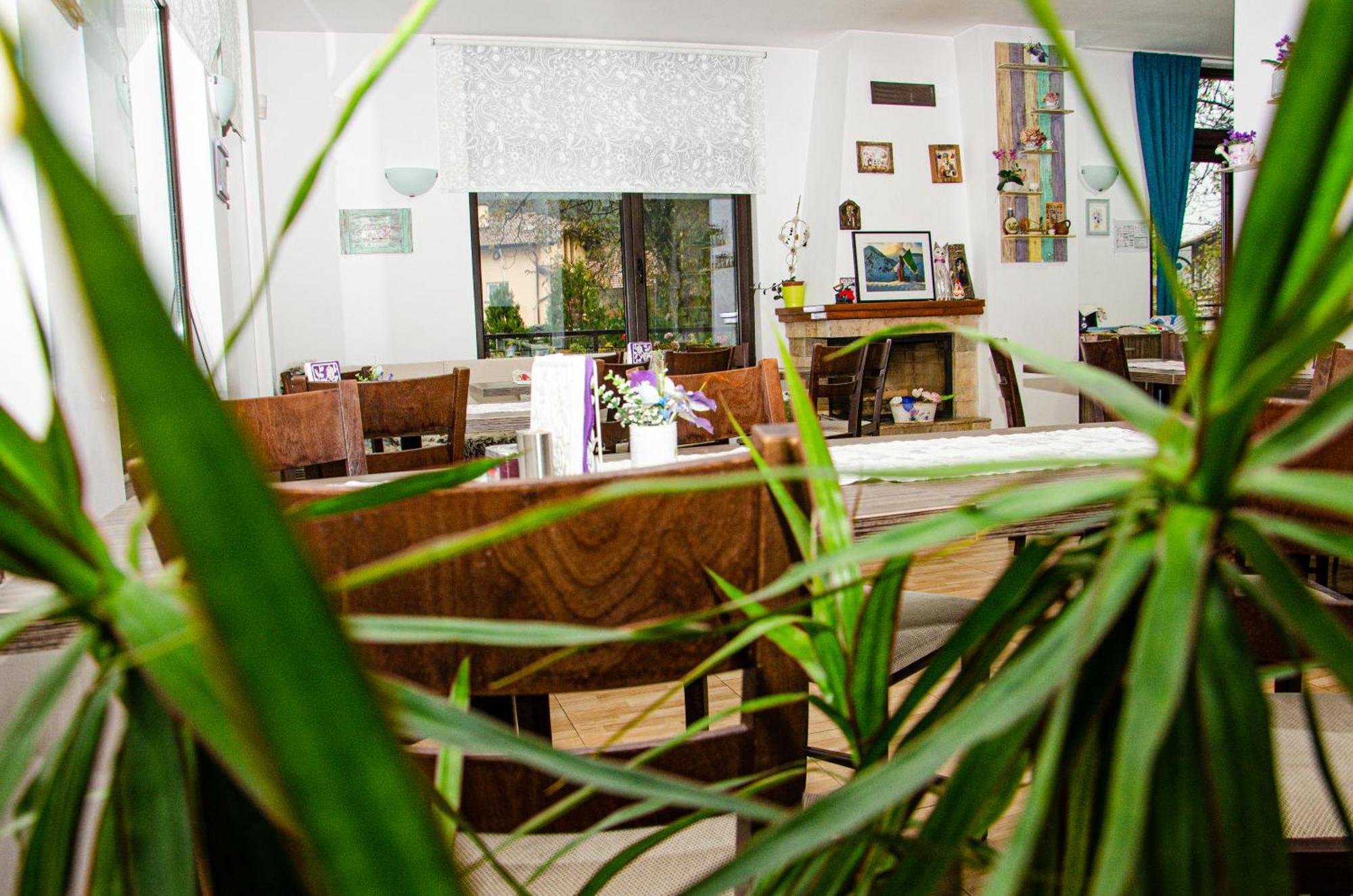 Sveti Nikola Family Hotel ساباريفا بانيا المظهر الخارجي الصورة