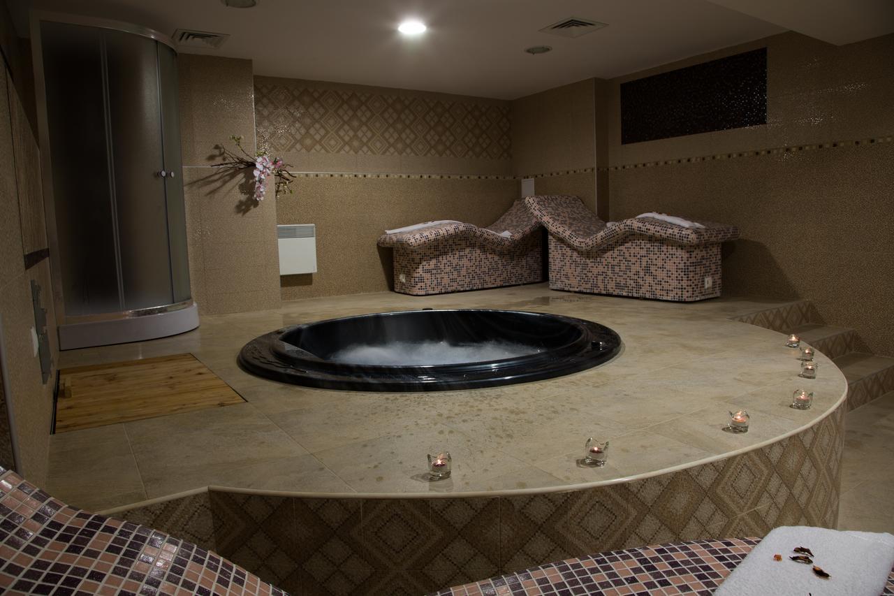Sveti Nikola Family Hotel ساباريفا بانيا المظهر الخارجي الصورة