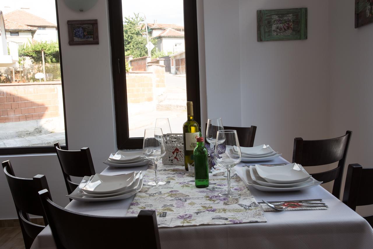 Sveti Nikola Family Hotel ساباريفا بانيا المظهر الخارجي الصورة